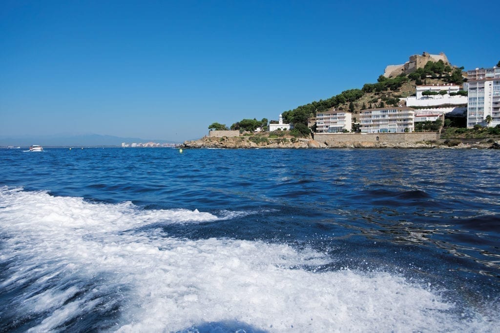 Burg bei Roses, währen des Buchtenhopping an der Costa Brava.