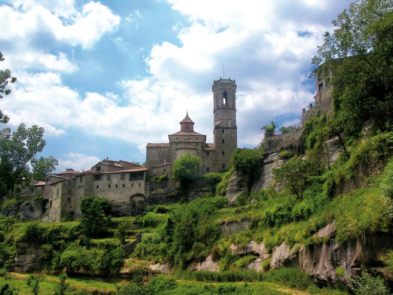 Das Dorf Rupit zählt zu den schönsten der Costa Brava.