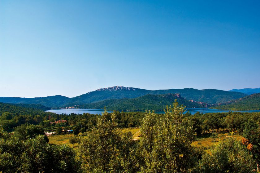 Staussee Darnius ist früher Boadella-Stausee gewesen